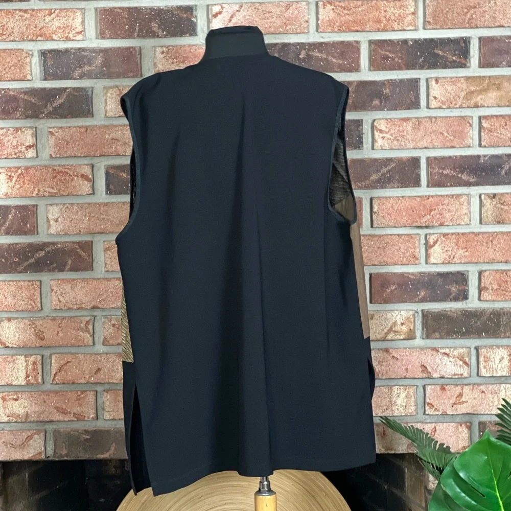 K.D Spring Vest - Picture 2 of 3